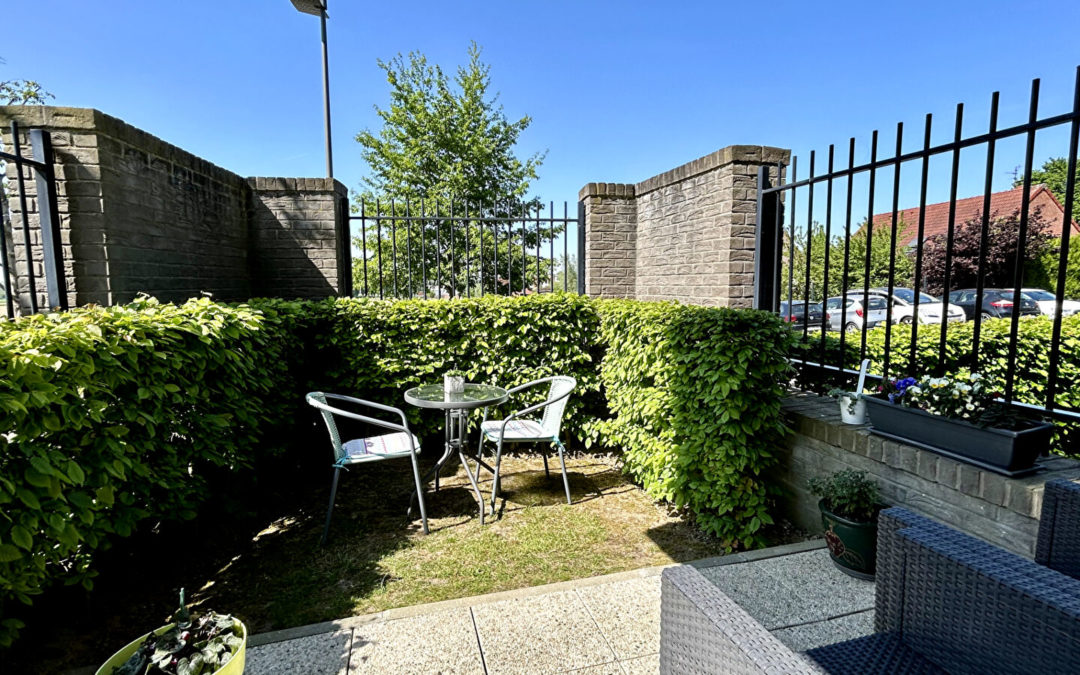 APPRTEMENT T3 AVC TERRASSE, JARDINET, PARKING ET GARAGE