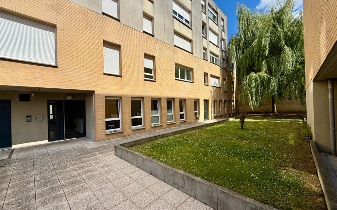 Type 3 avec parking et balcon dans une résidence récente – ROUBAIX CENTRE