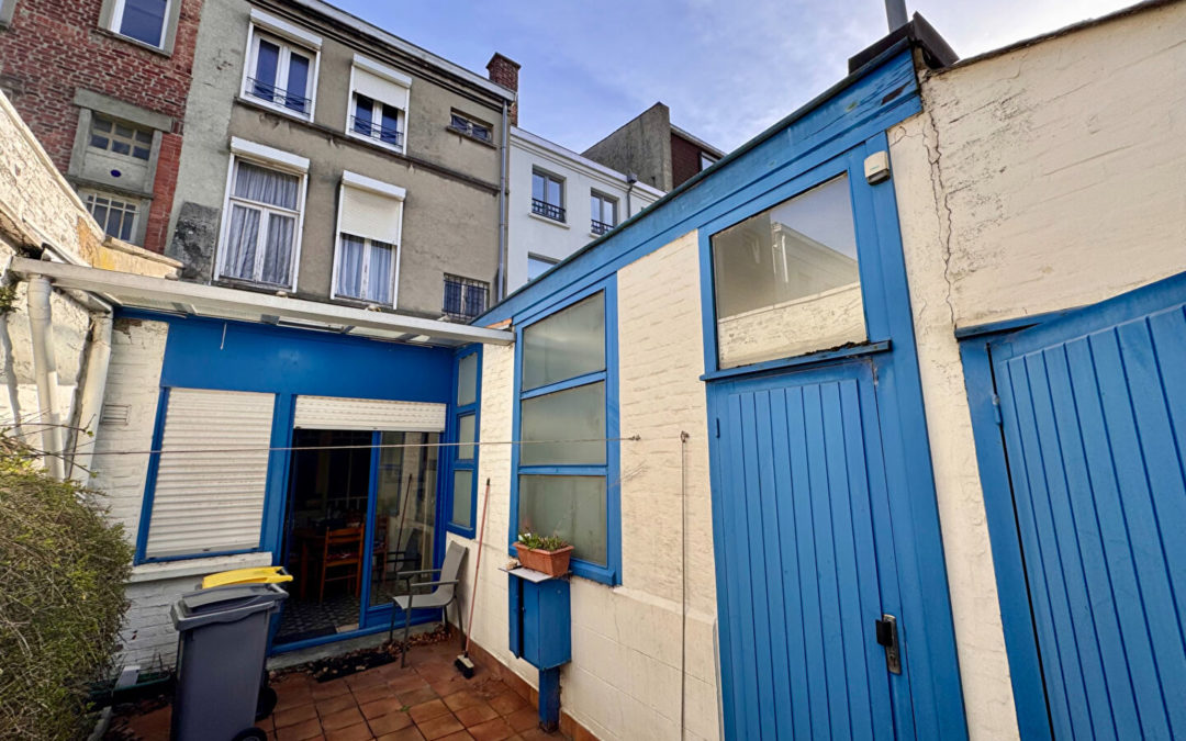 MAISON A RENOVER AVEC JARDIN – GAMBETTA / VAUBAN