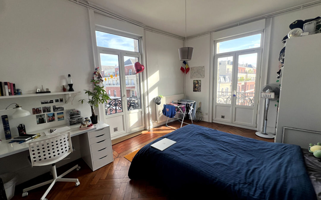 À LOUER – Chambre MEUBLÉE  de 19 m² dans une colocation de 3 lots – SEBASTOPOL
