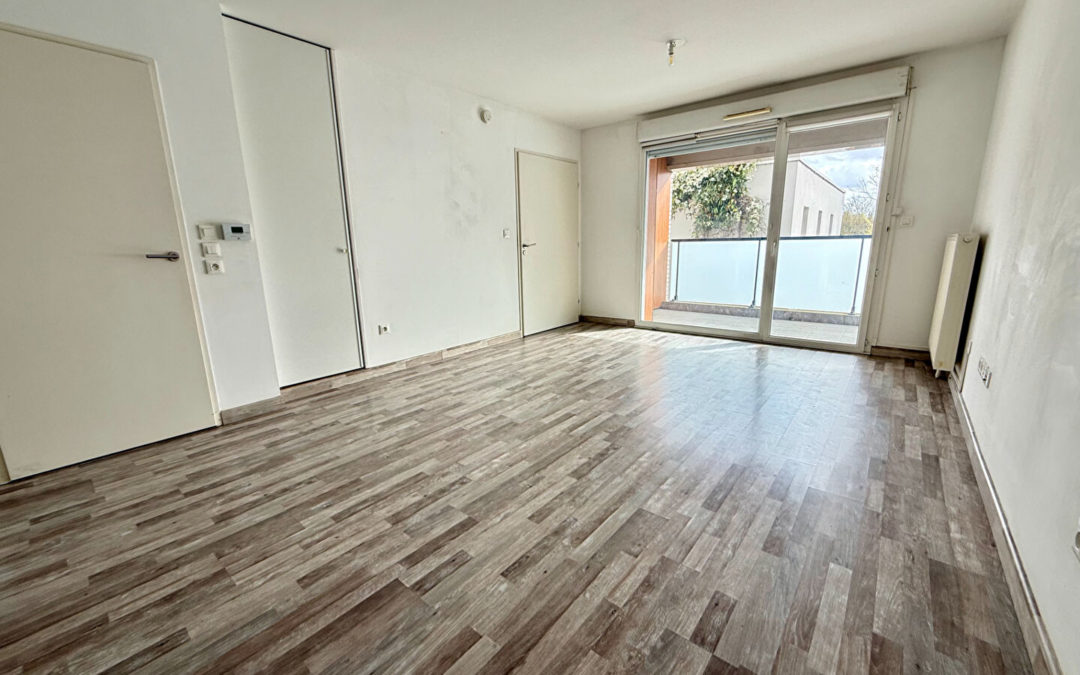 T2 récent avec balcom et parking – LOMME