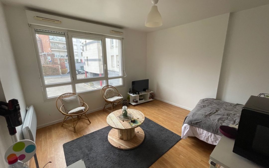 STUDIO NON MEUBLE 23,74m2 AVEC PARKING LILLE CENTRE – Rue Colbrant