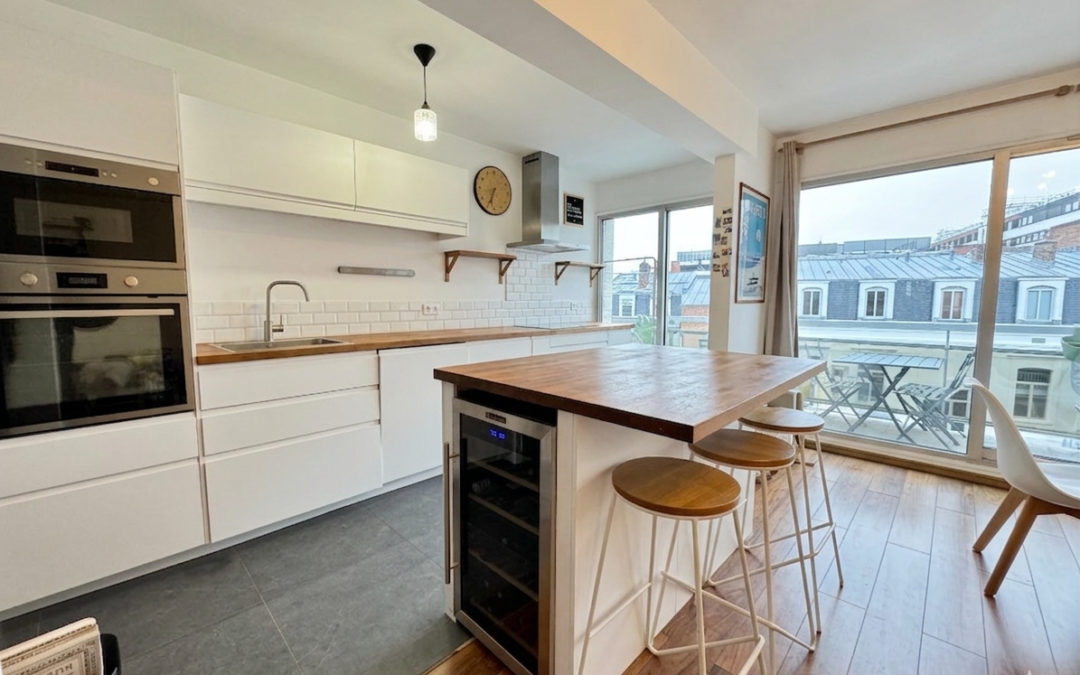 T3 DERNIER ETAGE TERRASSE PARKING – VIEUX LILLE