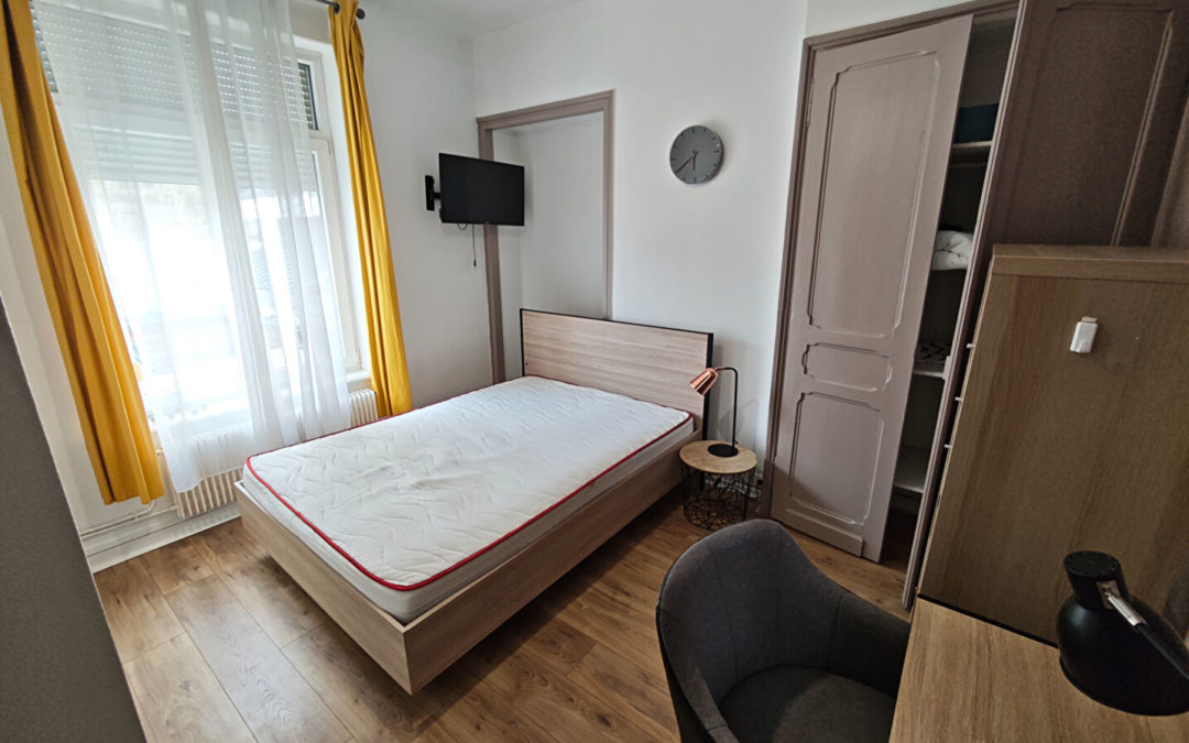 Chambre meublée 14,31m2 colocation – rue Garibaldi