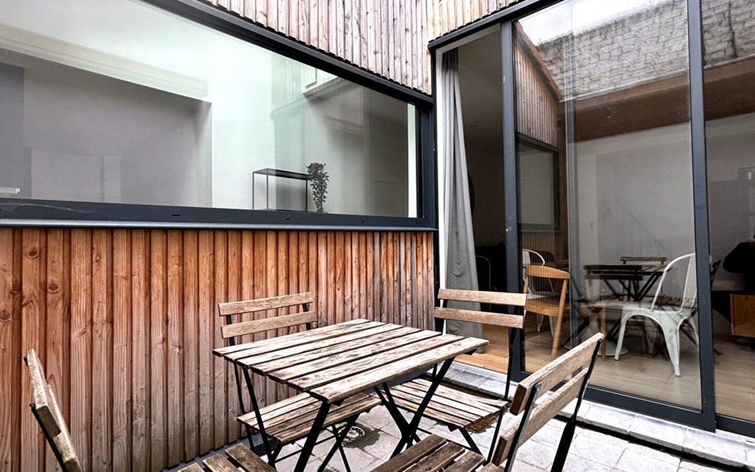 APPARTEMENT T3 RÉNOVÉ EN DUPLEX AVEC CAVE ET COUR – RUE COLBERT