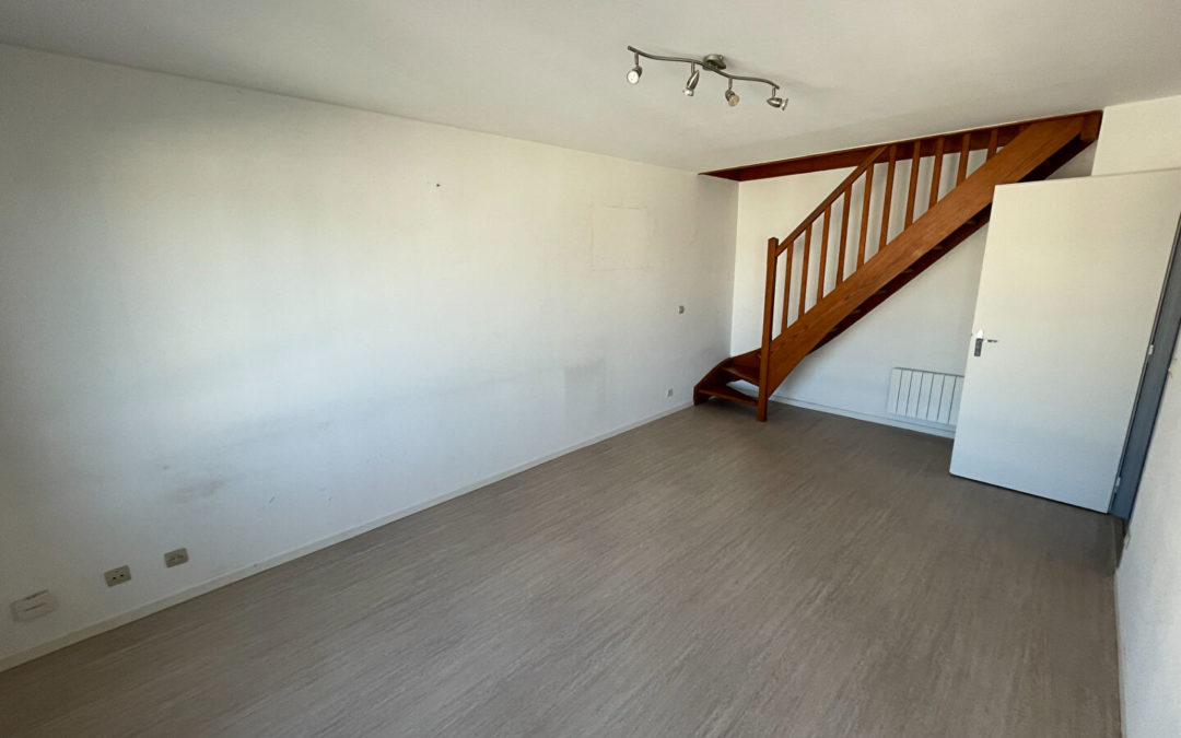 À LOUER – Duplex NON MEUBLÉ de 44.22 m², Rue de la Digue – VAUBAN
