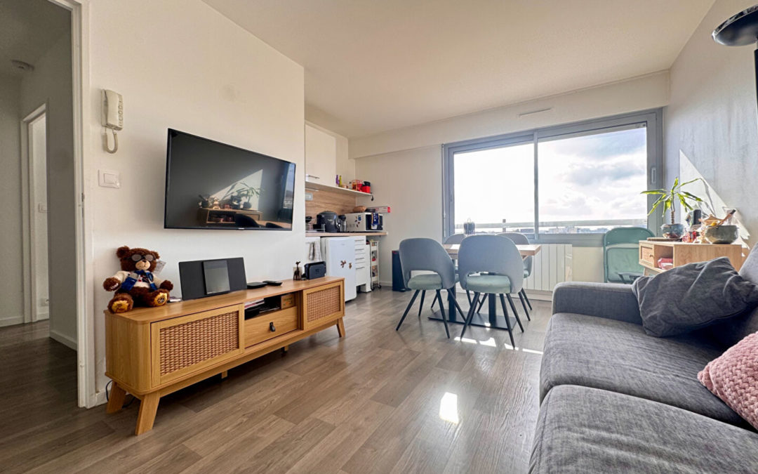 APPARTEMENT TYPE 2 DERNIER ETAGE – GAMBETTA