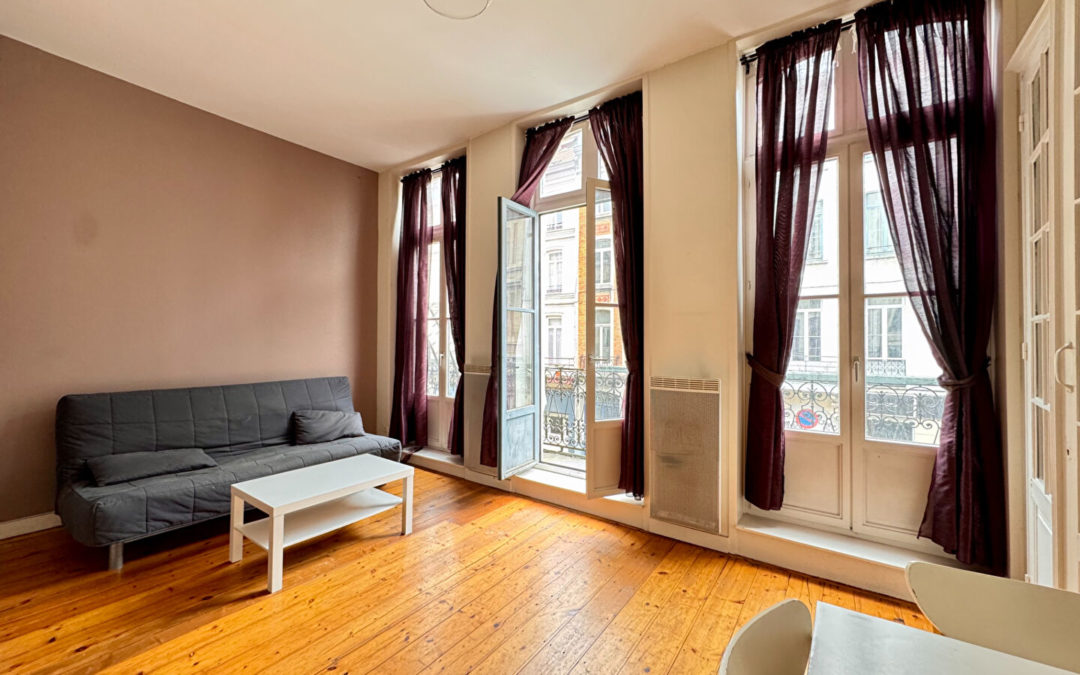 CHARMANT TYPE 2 TRAVERSANT – REPUBLIQUE BEAUX ARTS