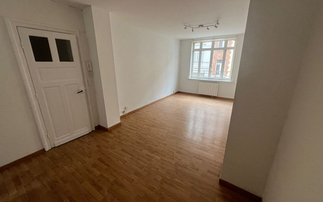 À LOUER – T3 de 60 m², Rue du Plat – République Beaux Arts