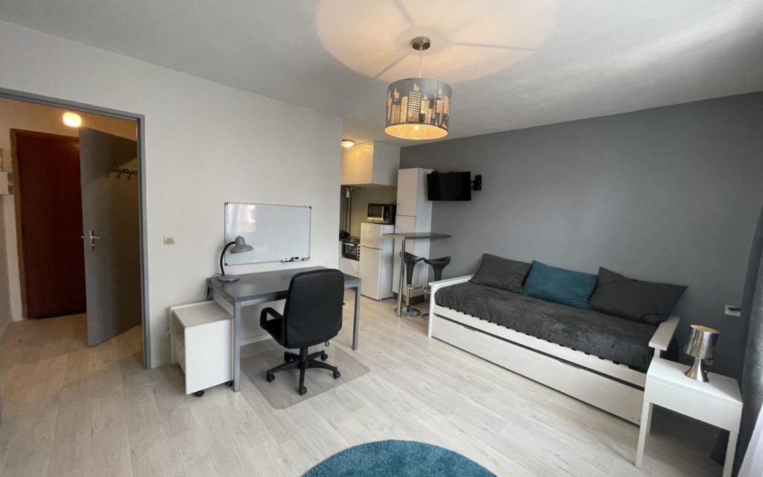 Studio meublé de 24.2 m2, rue de Douai