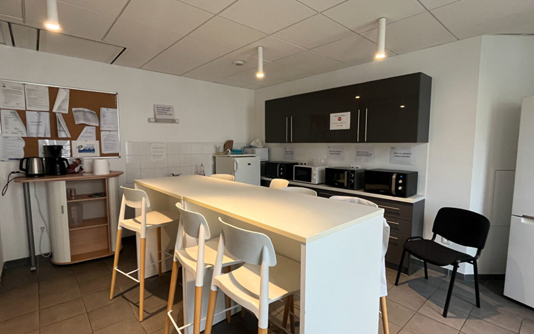 LOCAL COMMERCIAL / BUREAUX A LOUER – 654m2