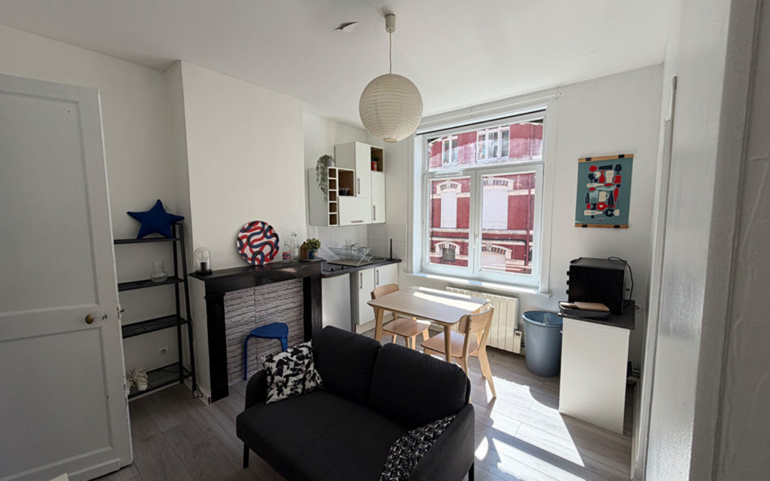 À LOUER – T2 MEUBLÉ de 25.04 m², Rue Newton – WAZEMMES