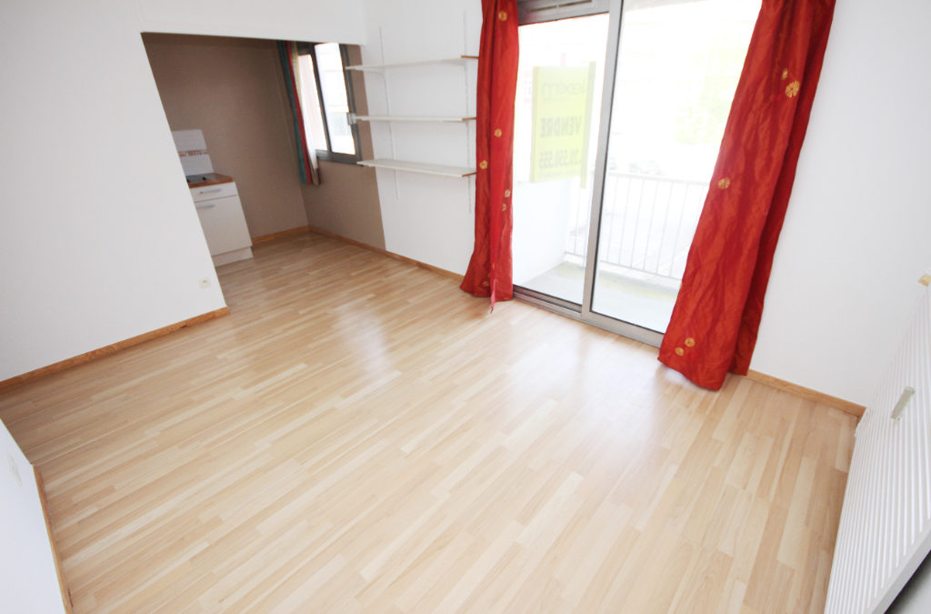 Studio NON MEUBLE de 26,87m², rue Solférino