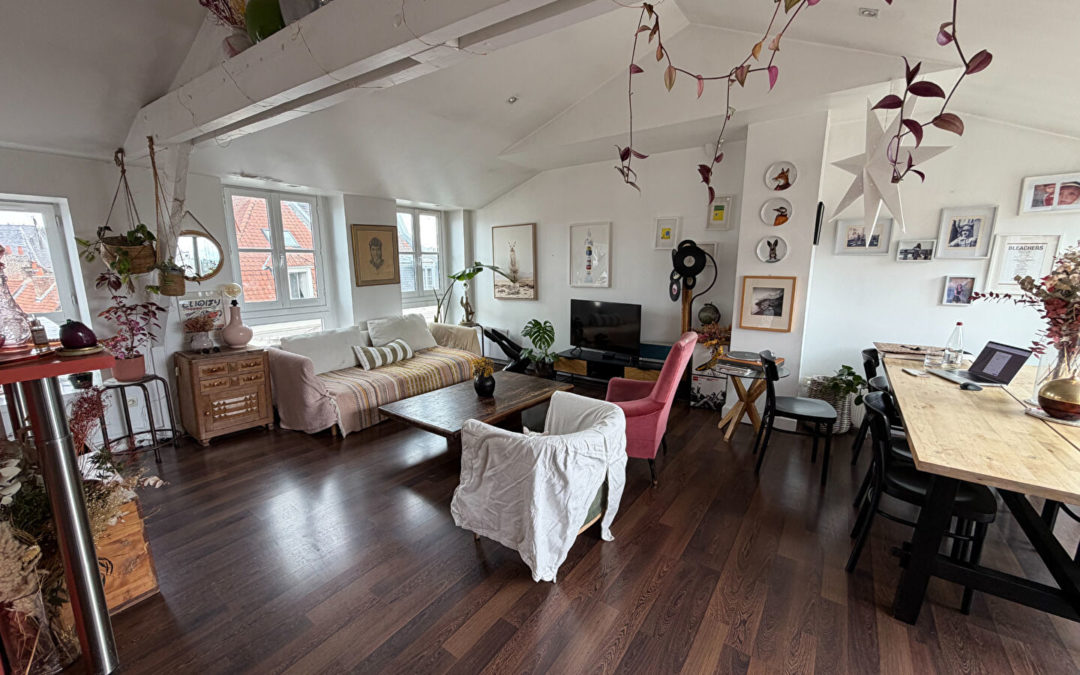 À LOUER – T4 NON MEUBLÉ de 95 m2, Rue de la Barre – VIEUX-LILLE