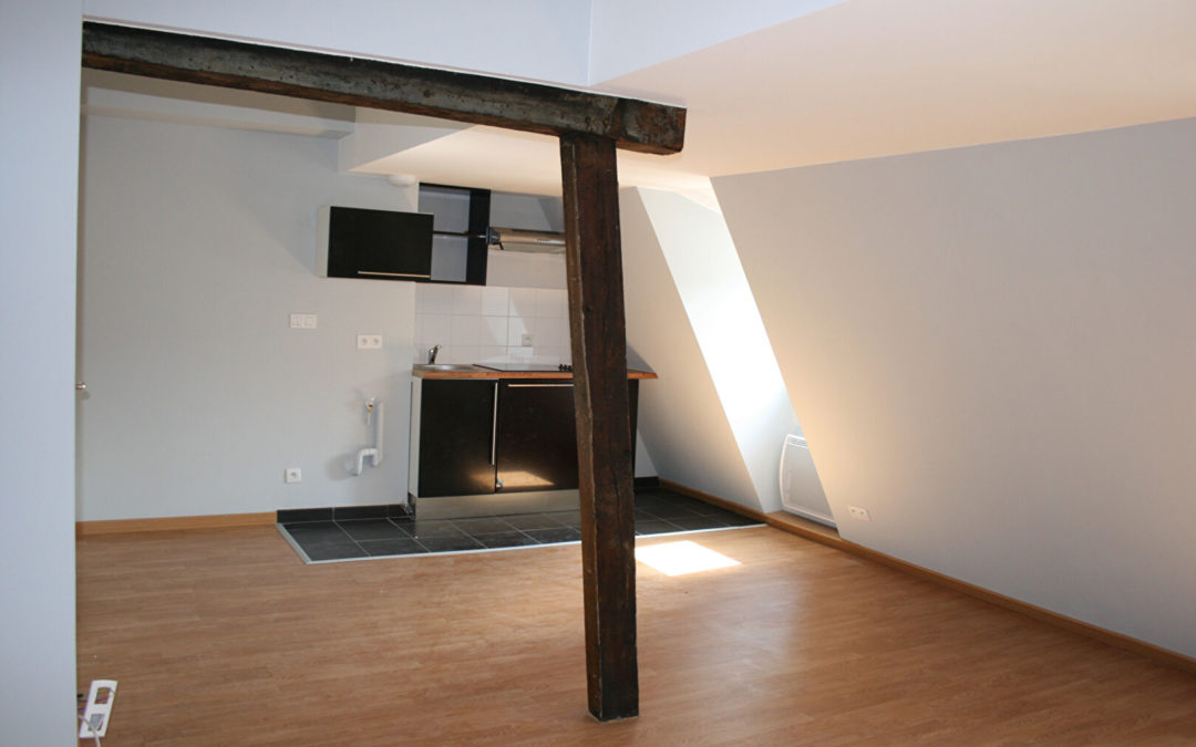 À LOUER  – Studio de 27 m², Rue Sainte Catherine – VIEUX LILLE