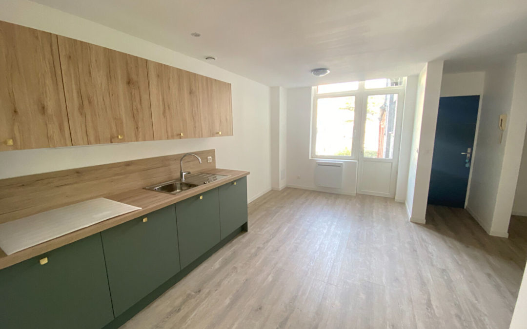 À LOUER – T3 de 80.76 m² , Rue Nationale – VAUBAN