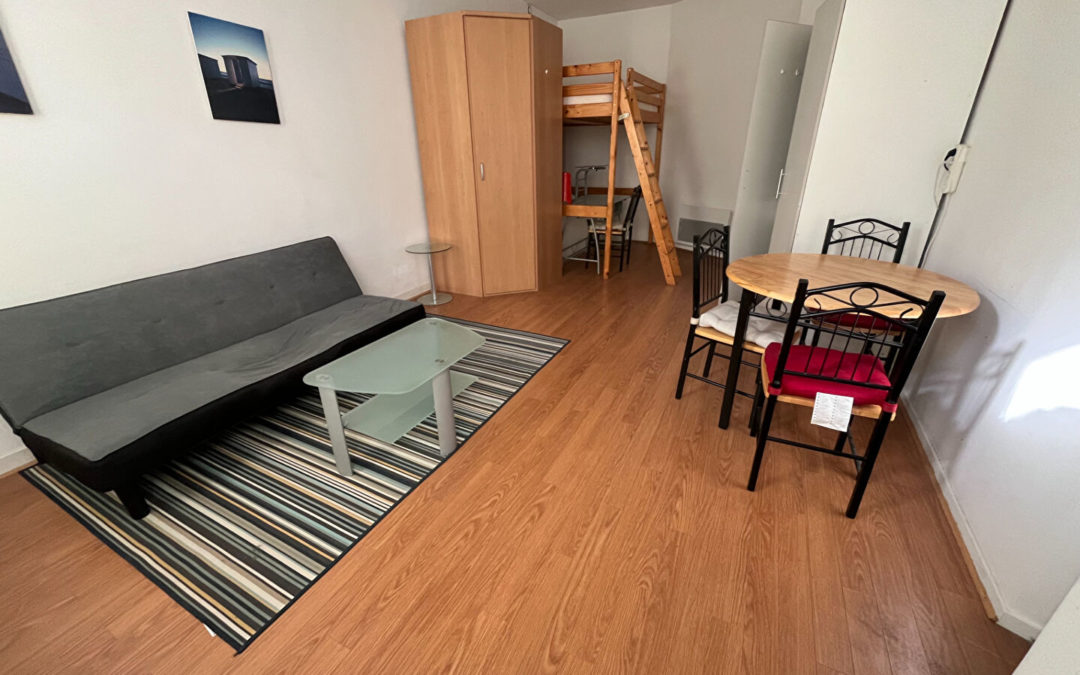 A LOUER – T1 MEUBLE de 20.11 m2 – rue du Rempart – VIEUX LILLE